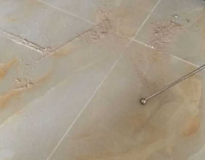 广水瓷砖空鼓维修公司分享粘合剂选择不当在瓷砖铺贴过程中可能导致以下问题